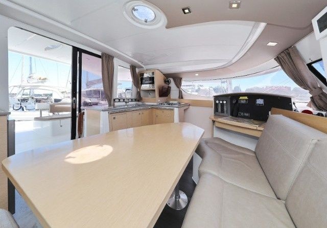 Fountaine Pajot Lipari 41