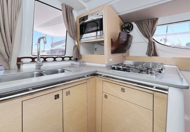 Fountaine Pajot Lipari 41