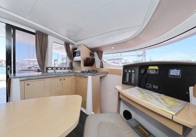 Fountaine Pajot Lipari 41