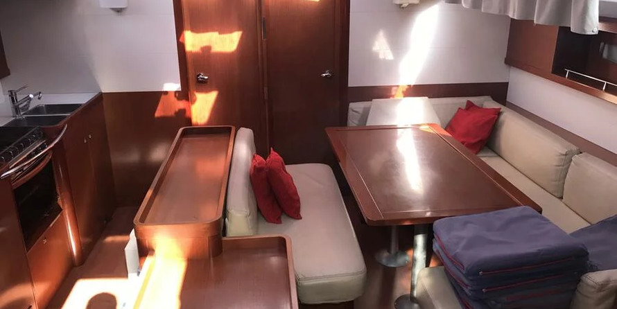 Beneteau Oceanis 50 Family