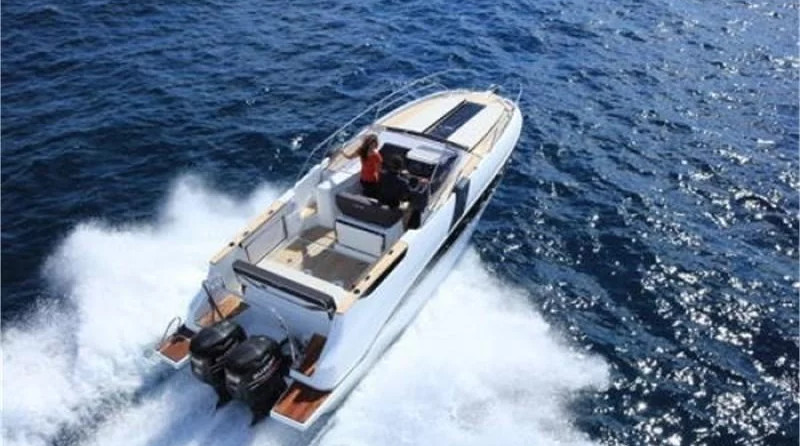 Beneteau Flyer 8.8 SUNdeck