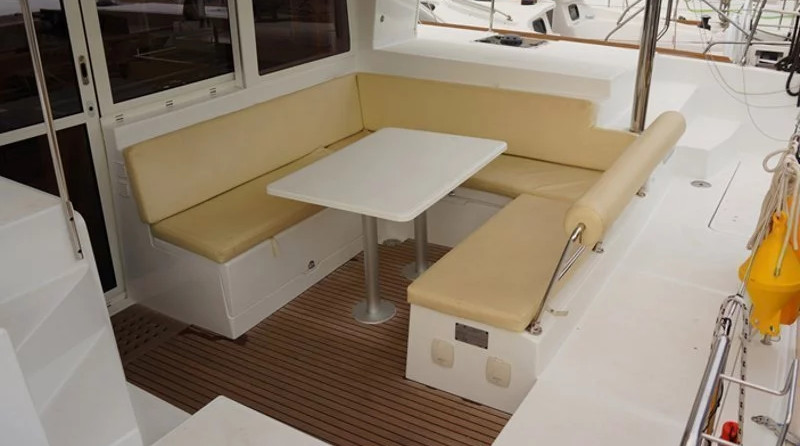 Lagoon 400 S2