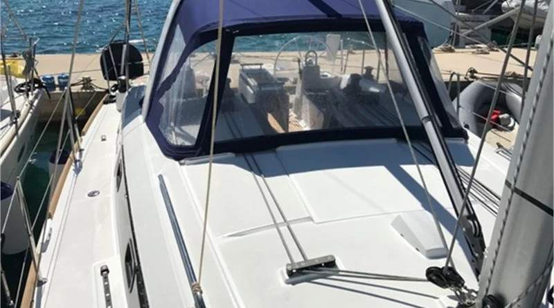 Beneteau Oceanis 38.1