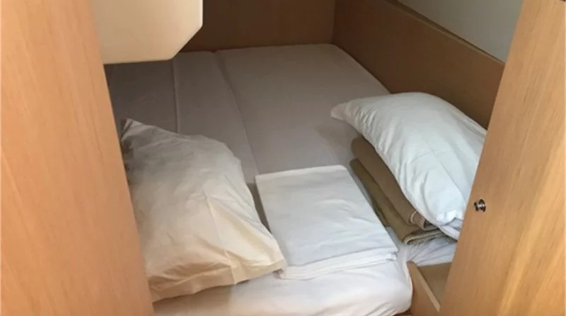 Beneteau Oceanis 38.1