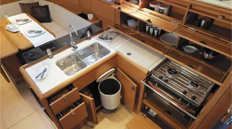 Jeanneau Sun Odyssey 389