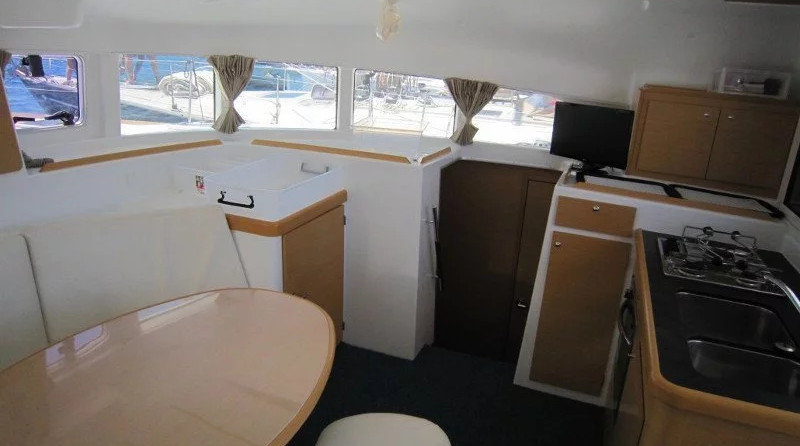Lagoon 380