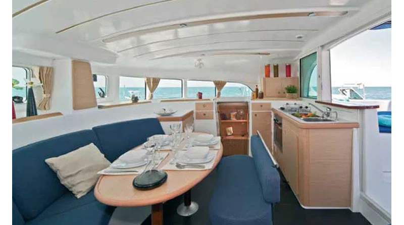 Lagoon 380 S2
