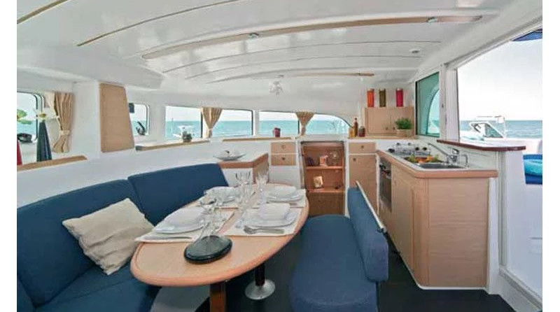 Lagoon 380 S2