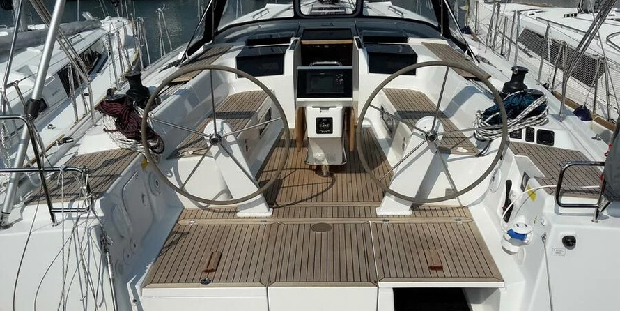 Hanse 505