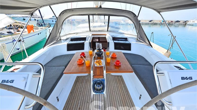 Hanse 455