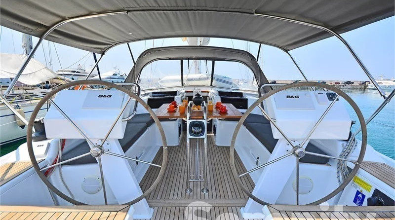Hanse 455