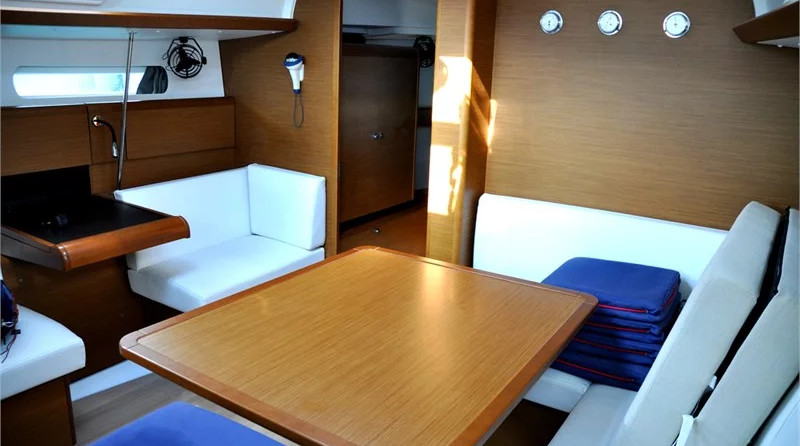 Jeanneau Sun Odyssey 419
