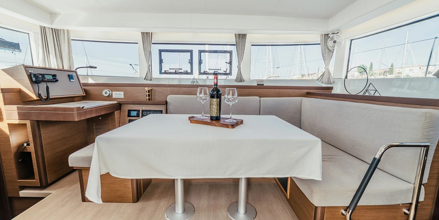 Lagoon 40