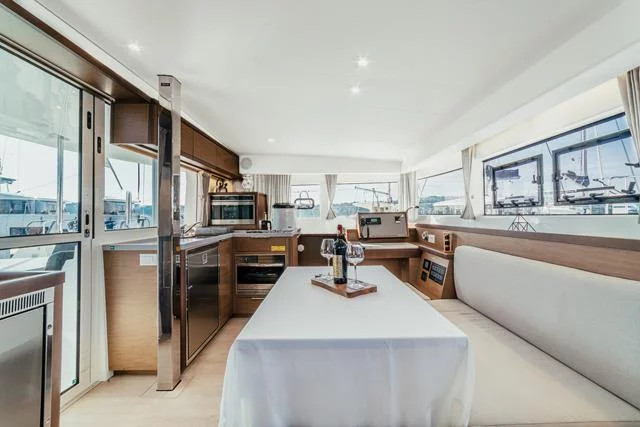 Lagoon 40