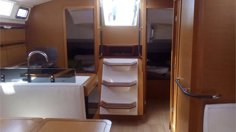 Sun Odyssey 439 (4Cab)