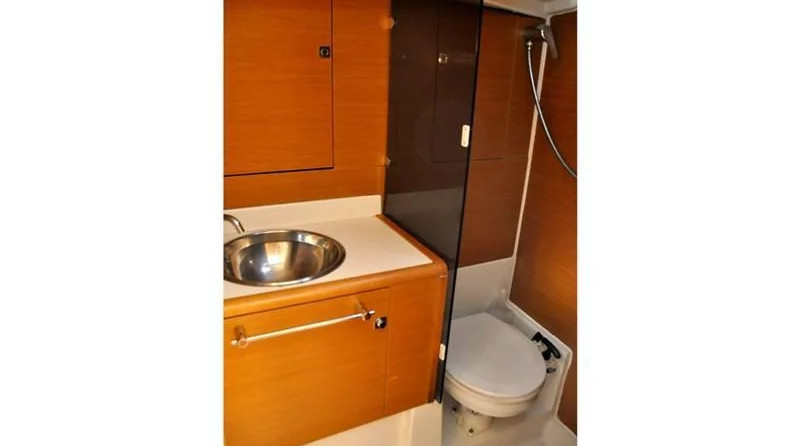 Sun Odyssey 439 (4Cab)