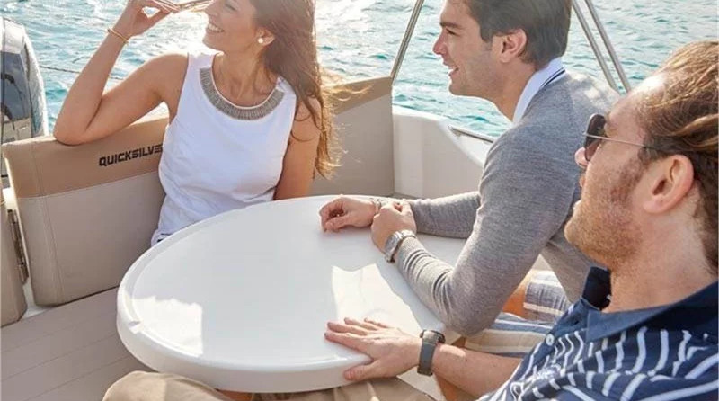 Quicksilver Activ 675 Open