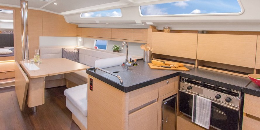 Hanse 418