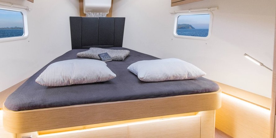 Hanse 418