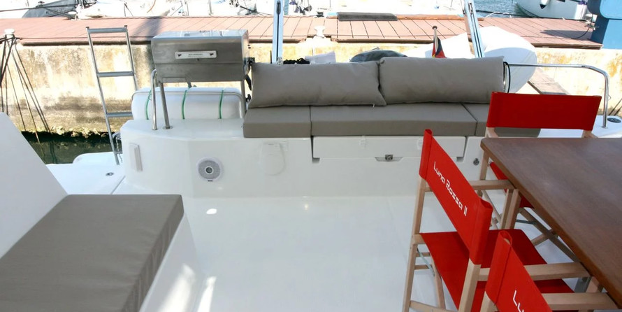 Fountaine Pajot Lucia 40