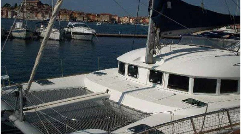 Lagoon 380 (3Cab)