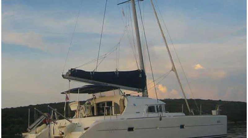 Lagoon 380 (3Cab)