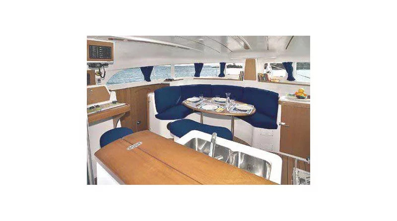 Lagoon 380 (3Cab)