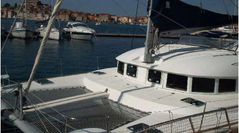 Lagoon 380 (3Cab)
