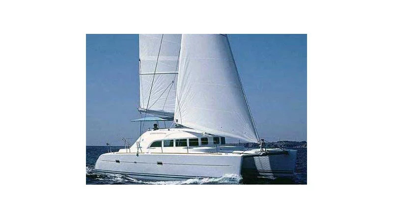 Lagoon 380 (3Cab)