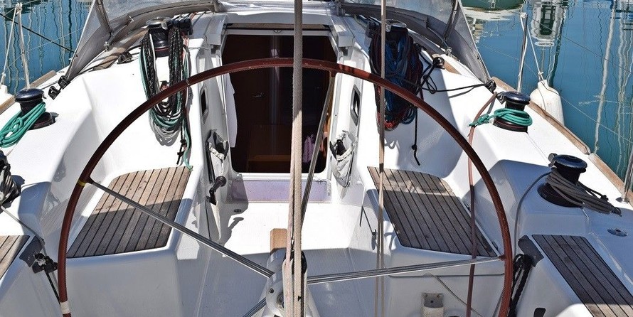 Beneteau First 35