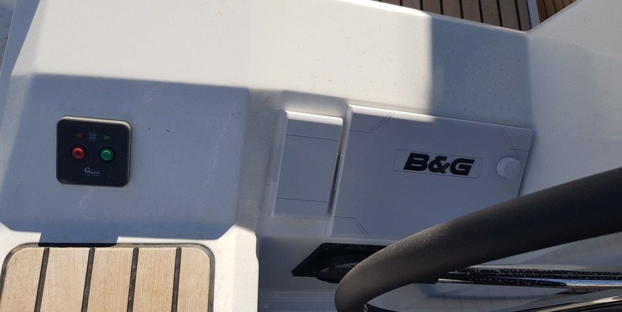 Beneteau Oceanis 38