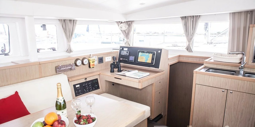 Lagoon 400 S2