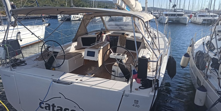 Dufour 430