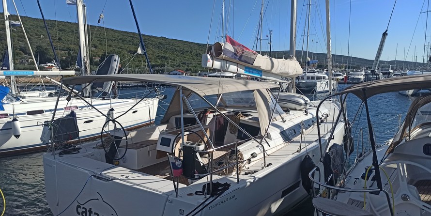 Dufour 430