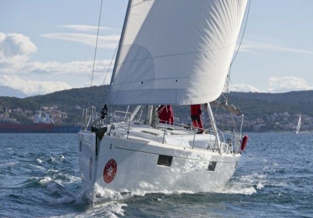 Beneteau Oceanis 48