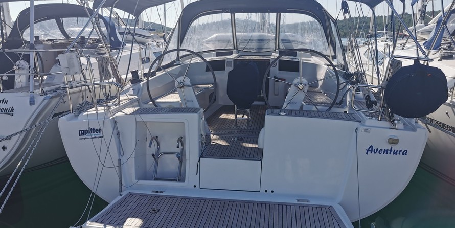 Hanse 415