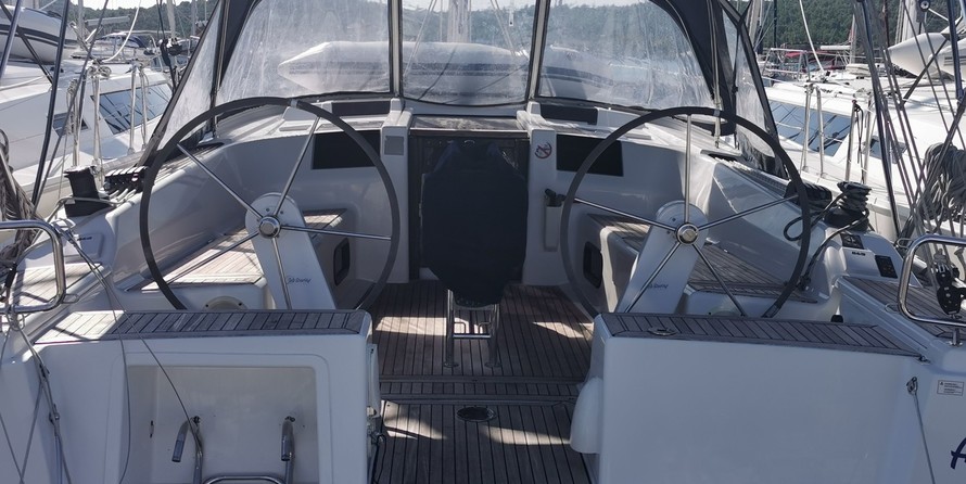 Hanse 415