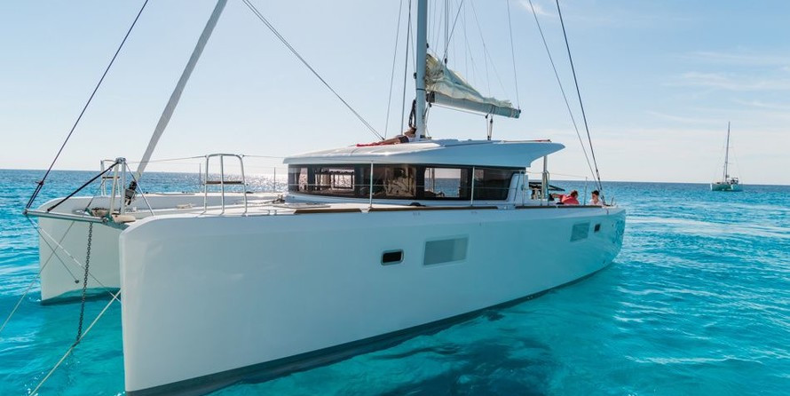 Lagoon 39