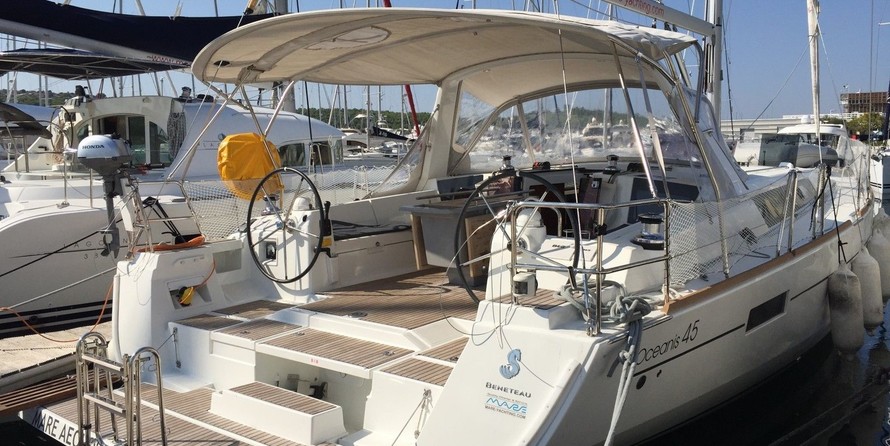 Beneteau Oceanis 45