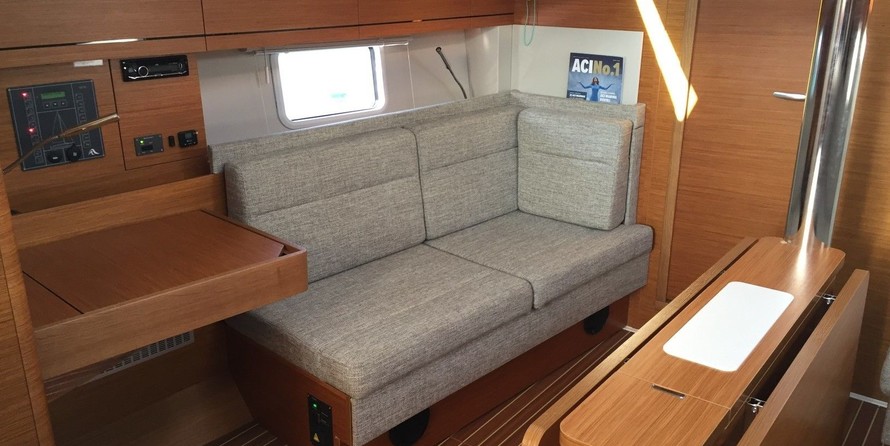 Hanse 418
