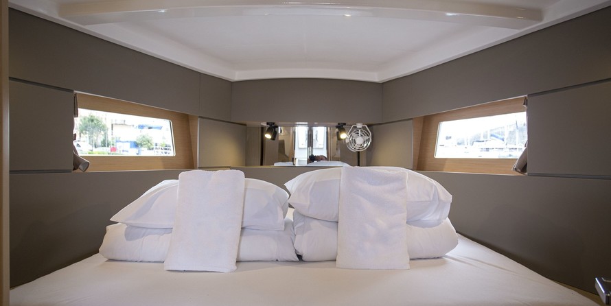 Beneteau Oceanis 38