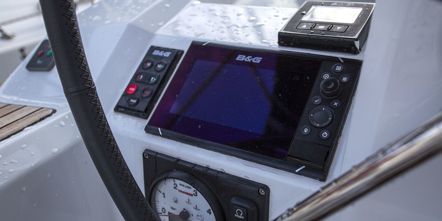 Beneteau Oceanis 38