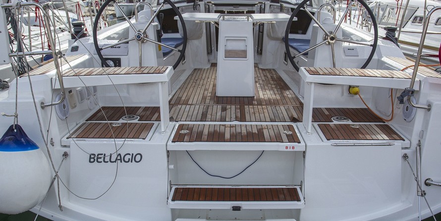 Beneteau Oceanis 38