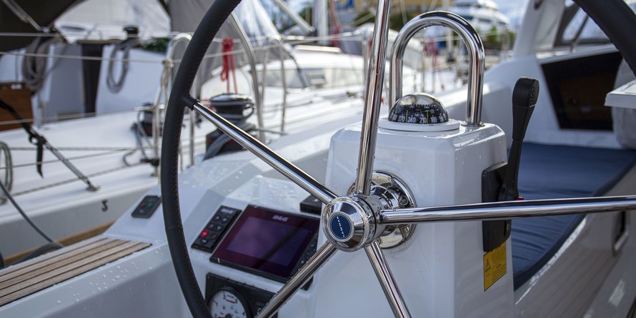 Beneteau Oceanis 38