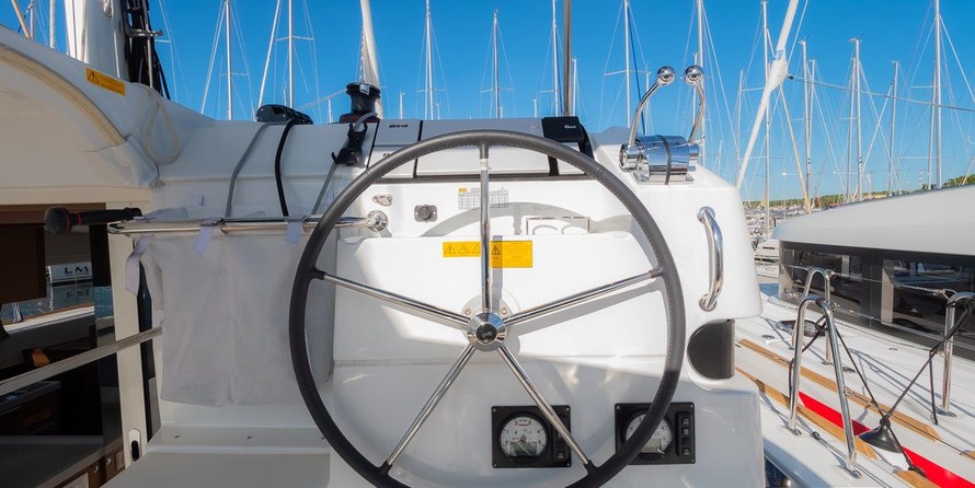 Lagoon 40