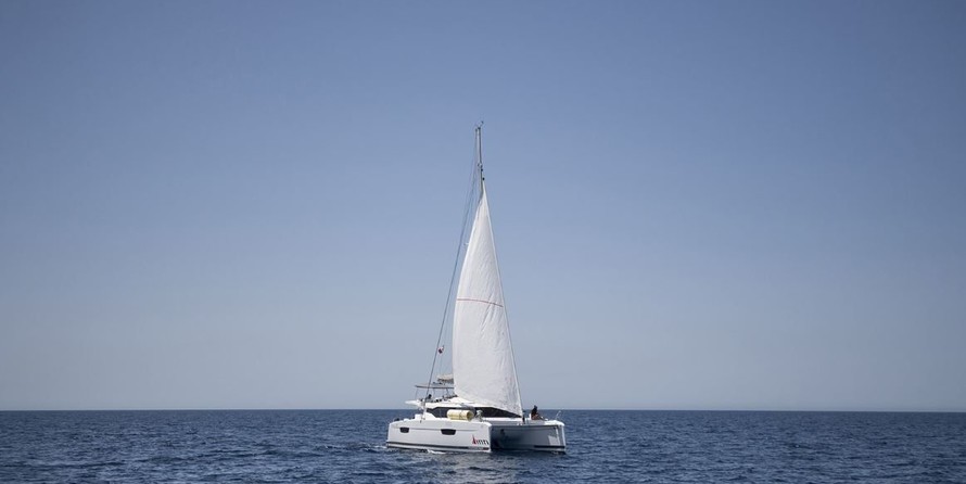 Fountaine Pajot Astréa 42