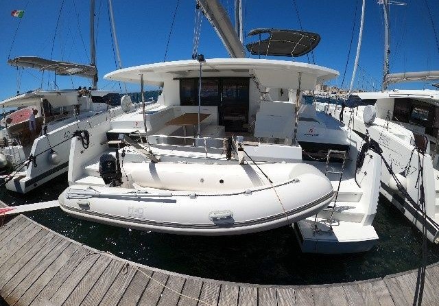 Fountaine Pajot Astréa 42