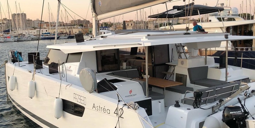 Fountaine Pajot Astréa 42