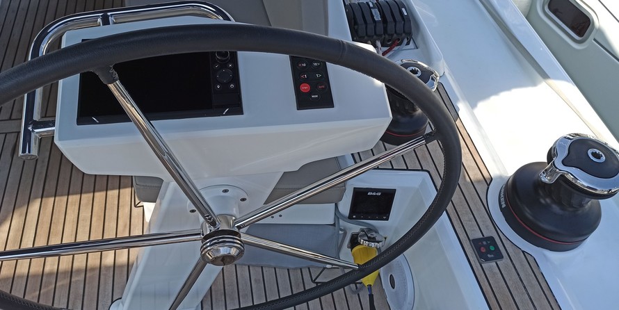 Beneteau Oceanis 51.1