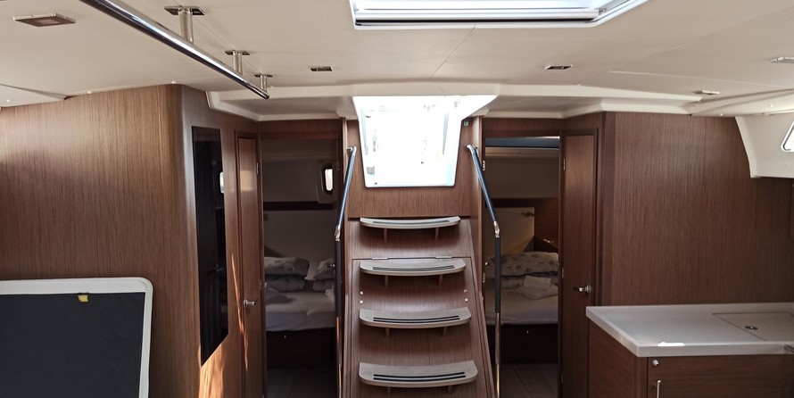 Beneteau Oceanis 51.1